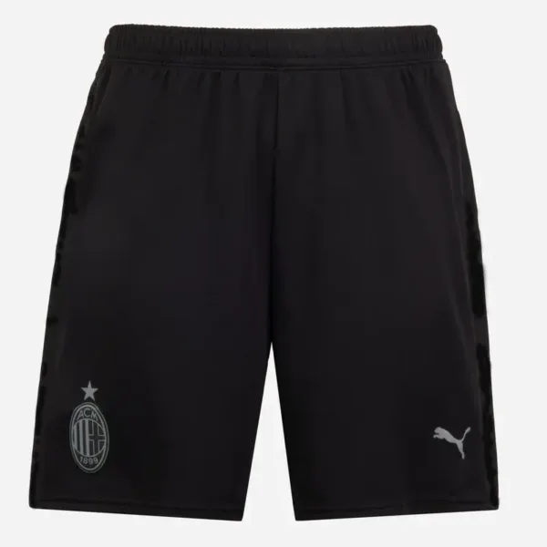short red ac