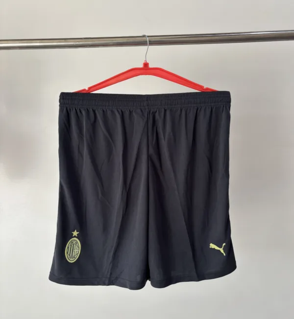 acmbq shorts